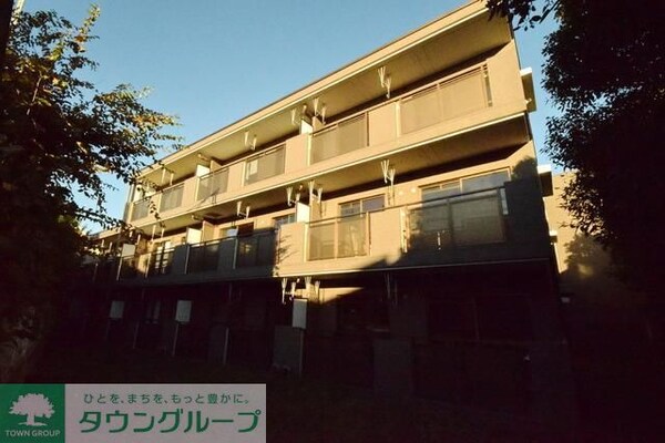 エントランス(★日当たり良好の外観★)