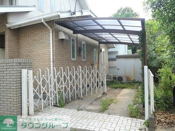 駐車場(敷地内駐車場　※2018年4月撮影)