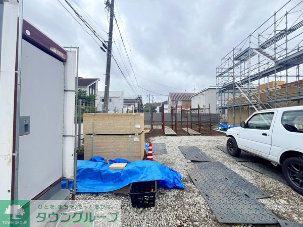 駐車場(ー)
