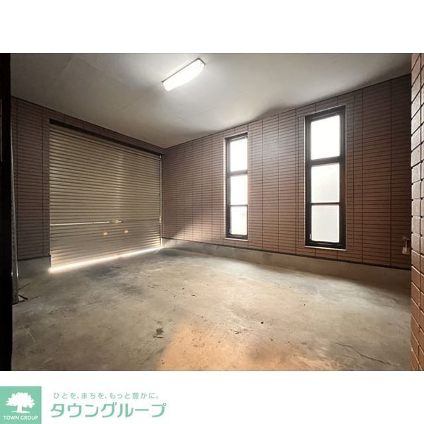 駐車場(★シャッター付ガレージ★)
