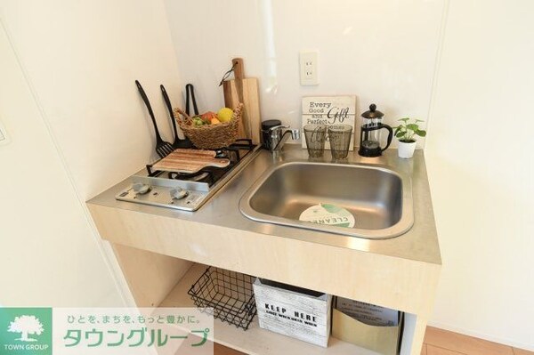 キッチン(2口ガスコンロ/※家具・小物はイメージです)