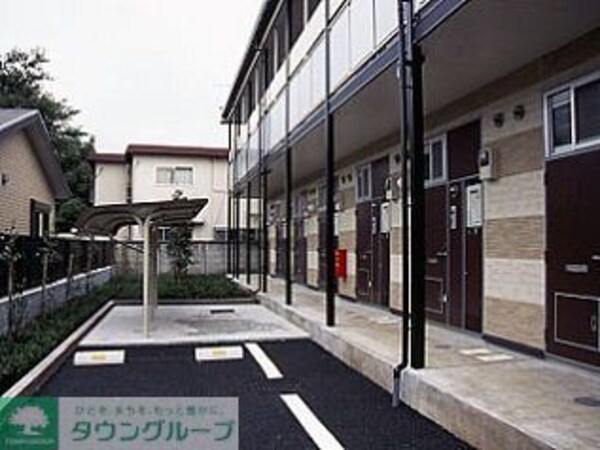 エントランス(設備・仕様は号室により異なる為、現況を優先致します。)