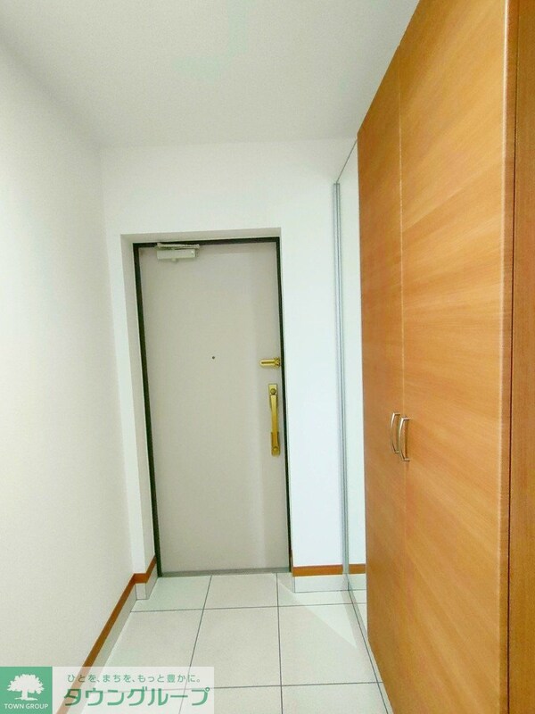 玄関(お部屋探しはタウンハウジングへ♪)