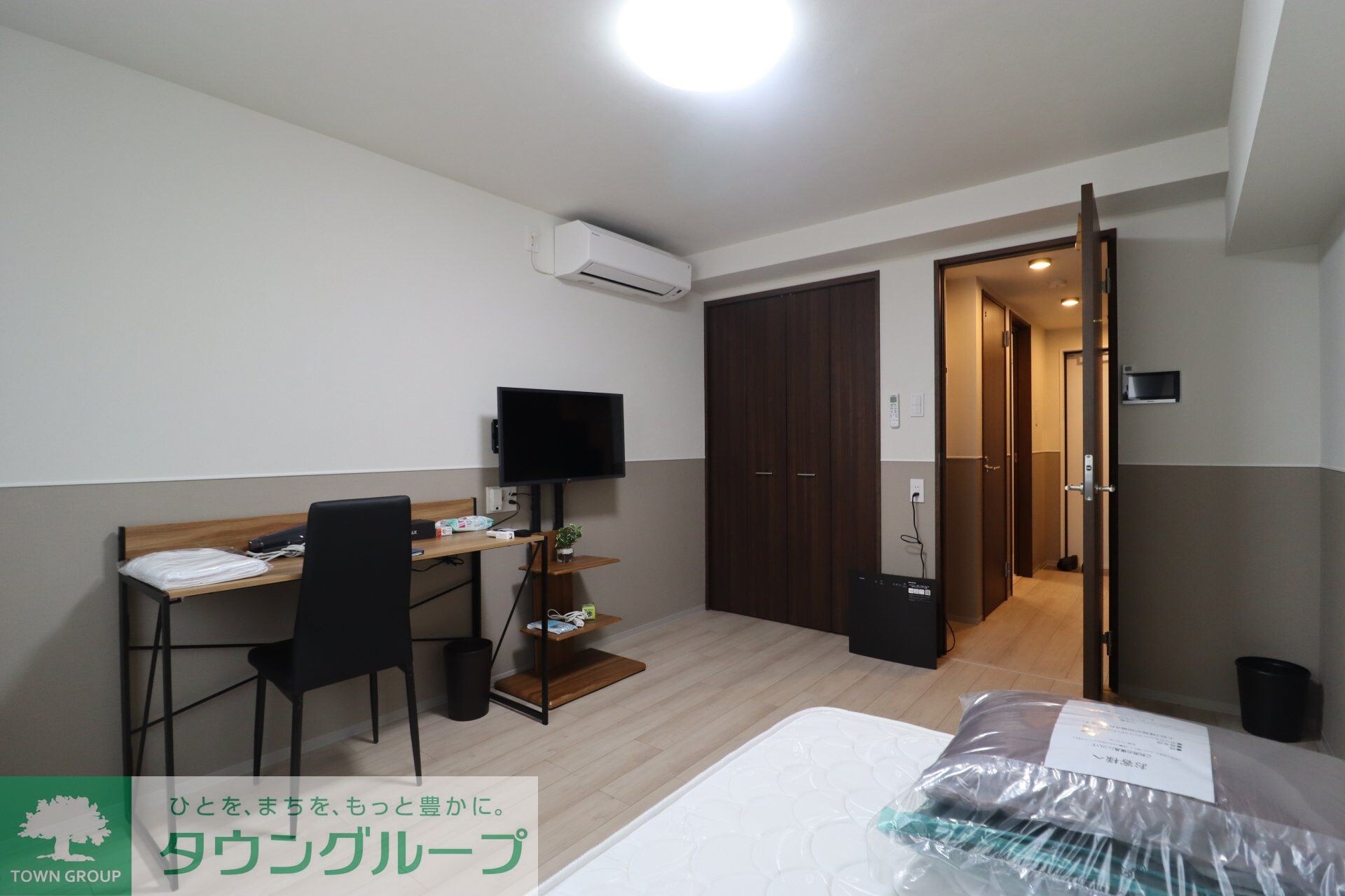 物件内観写真10　(リビング/居室)