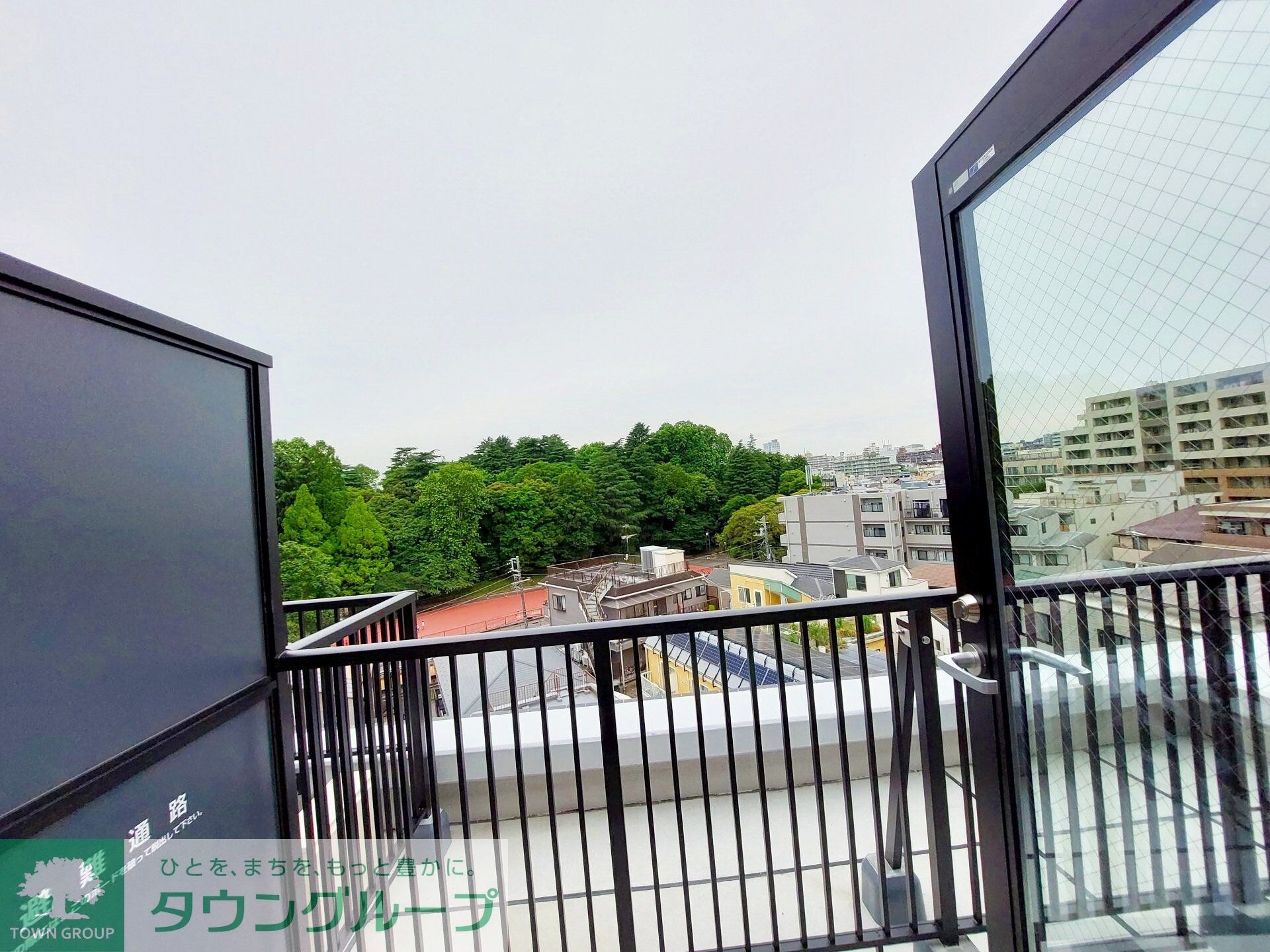 物件内観写真14　(庭)