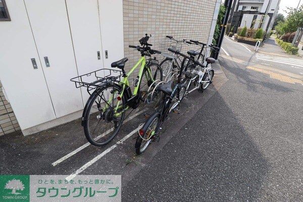 共有部分(自転車置き場)