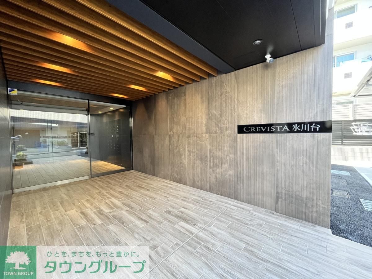 物件内観写真10　(エントランス)