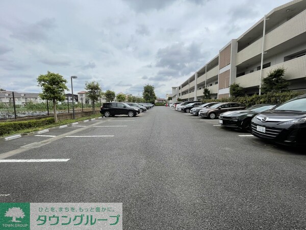 駐車場(駐車場)