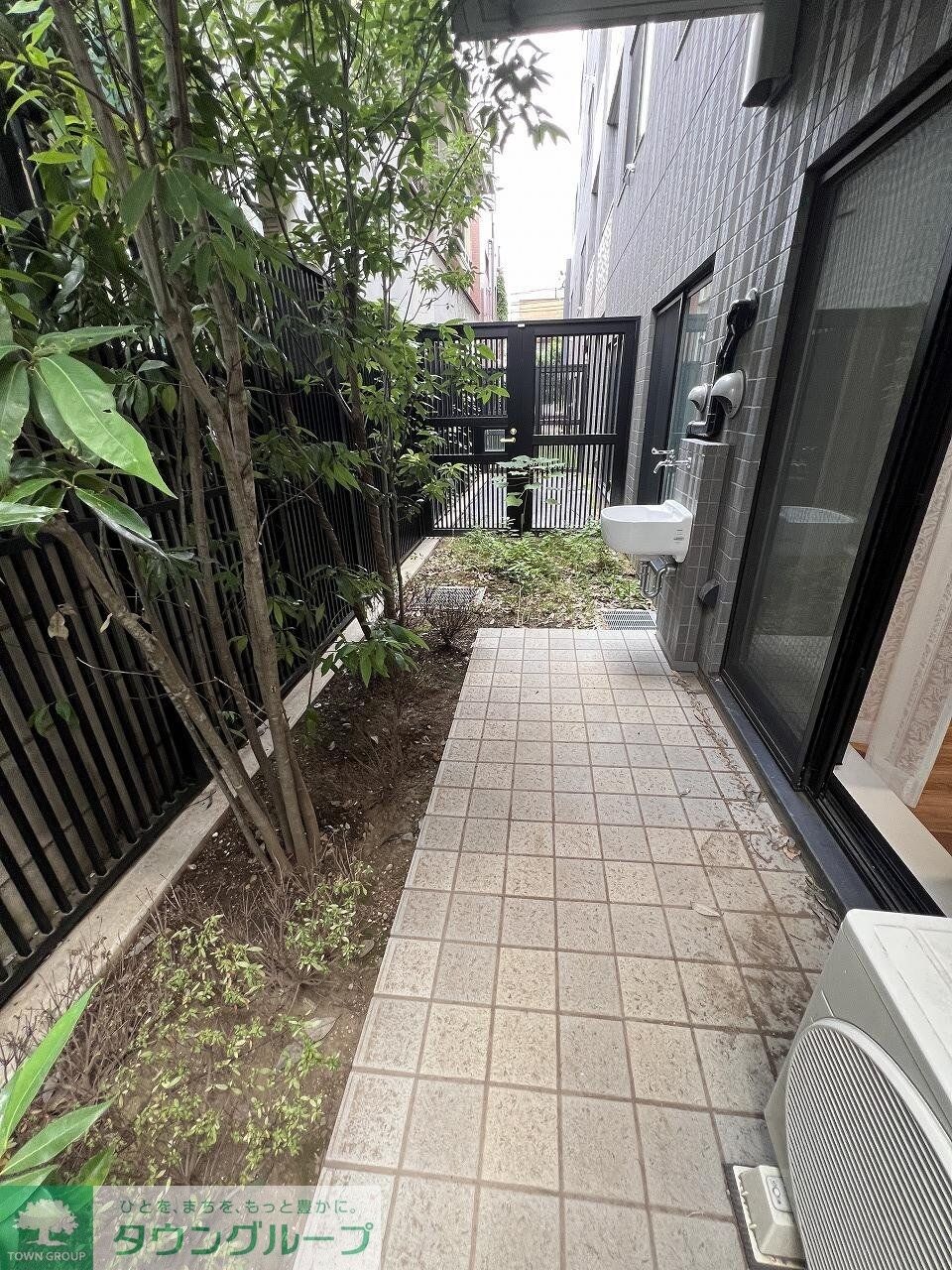 物件内観写真13　(テラス・専用庭)