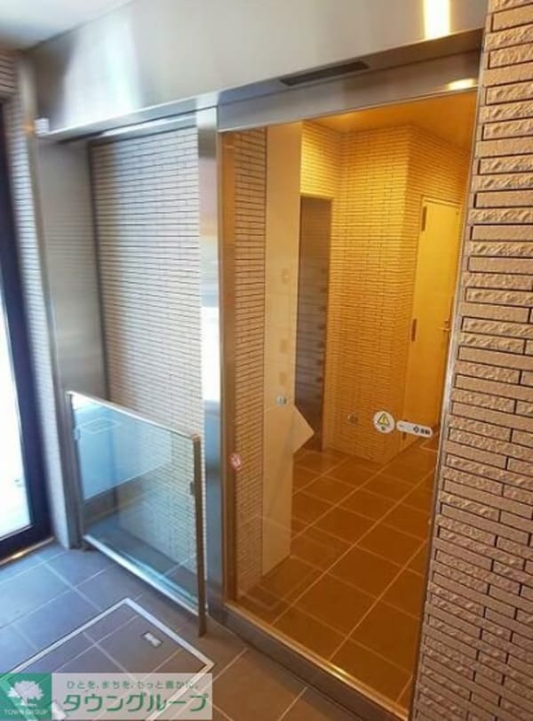 エントランス(エントランス)