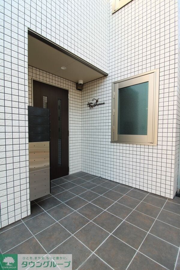 物件内観写真5　(エントランス)