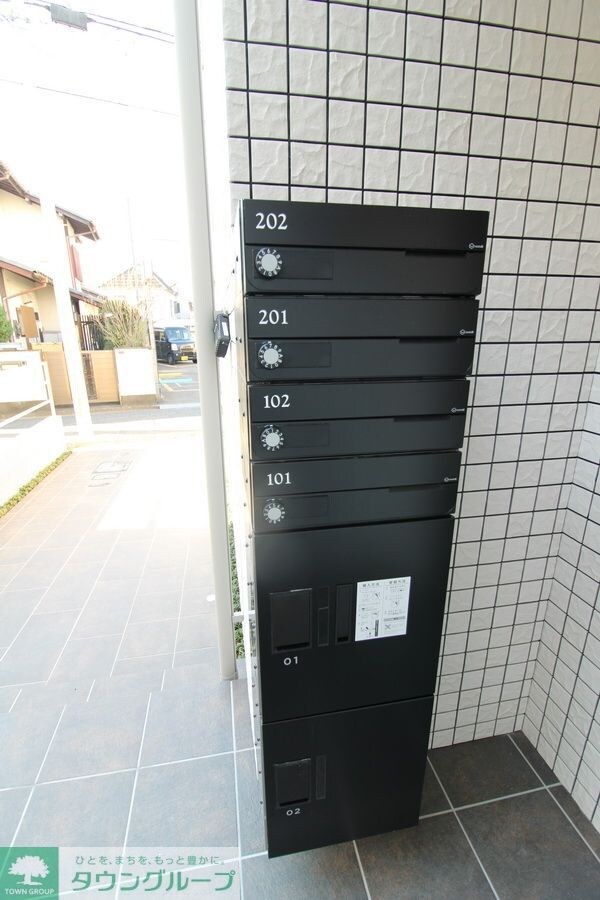 物件内観写真7　(エントランス)