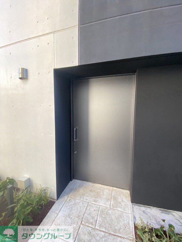 エントランス(お部屋探しはタウンハウジングへ♪)