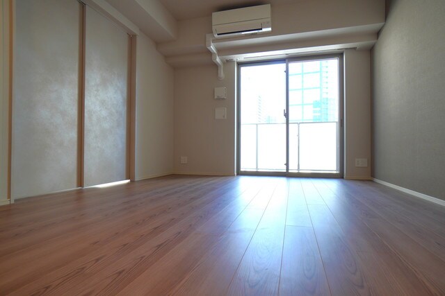 物件内観写真2　(※写真は同タイプ住戸です。)