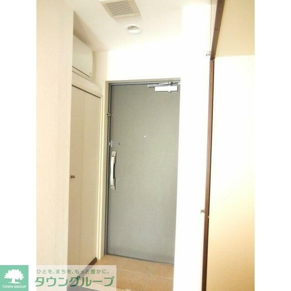 玄関(タウンハウジング調布店まで♪)