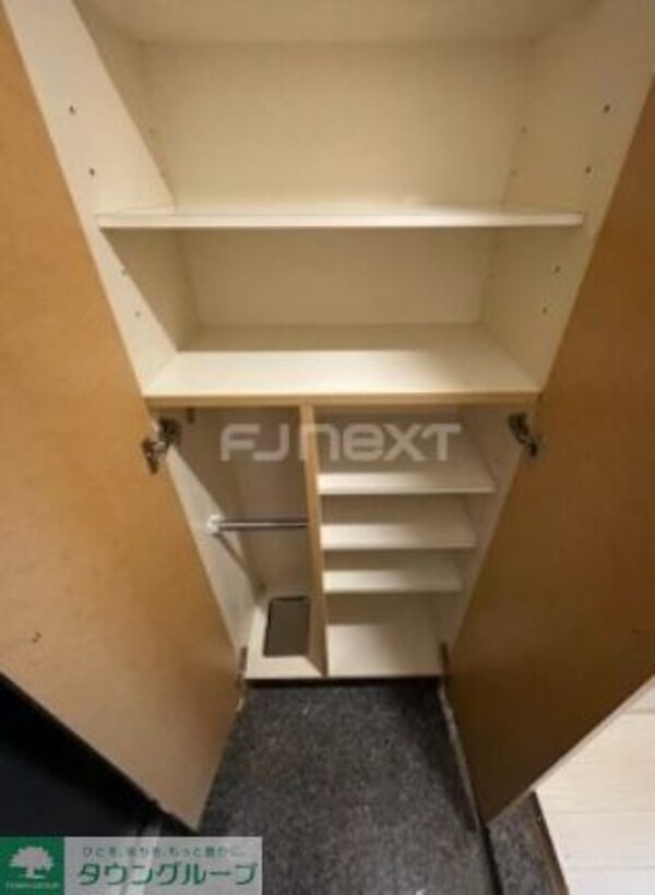 玄関(玄関)