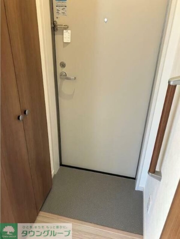 玄関(お部屋探しはタウンハウジングへ♪)