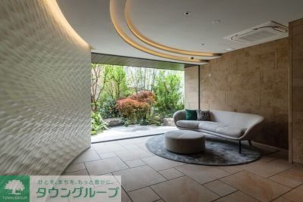 エントランス(エントランス)