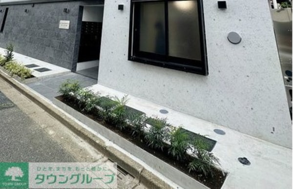 エントランス(庭)