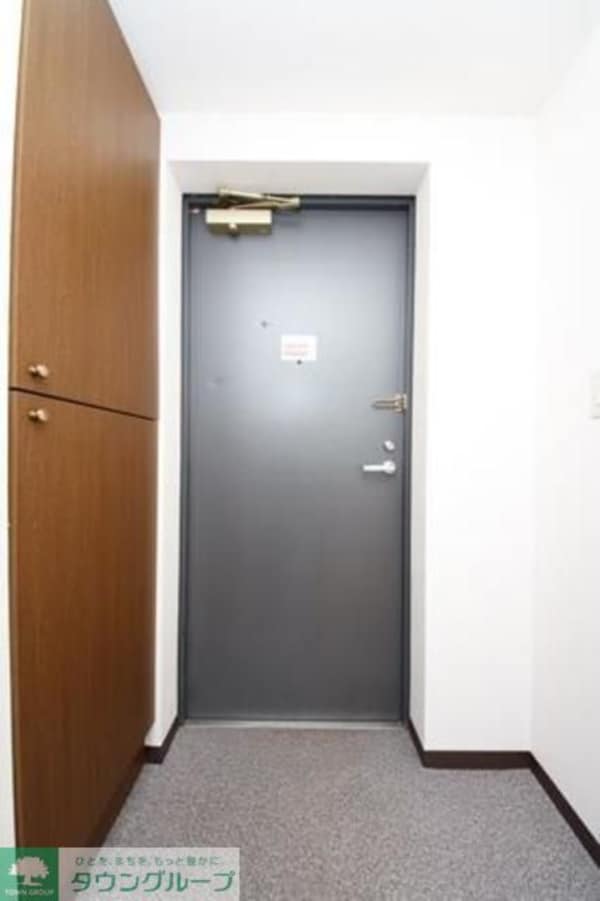 玄関(※写真は同タイプ住戸です。)