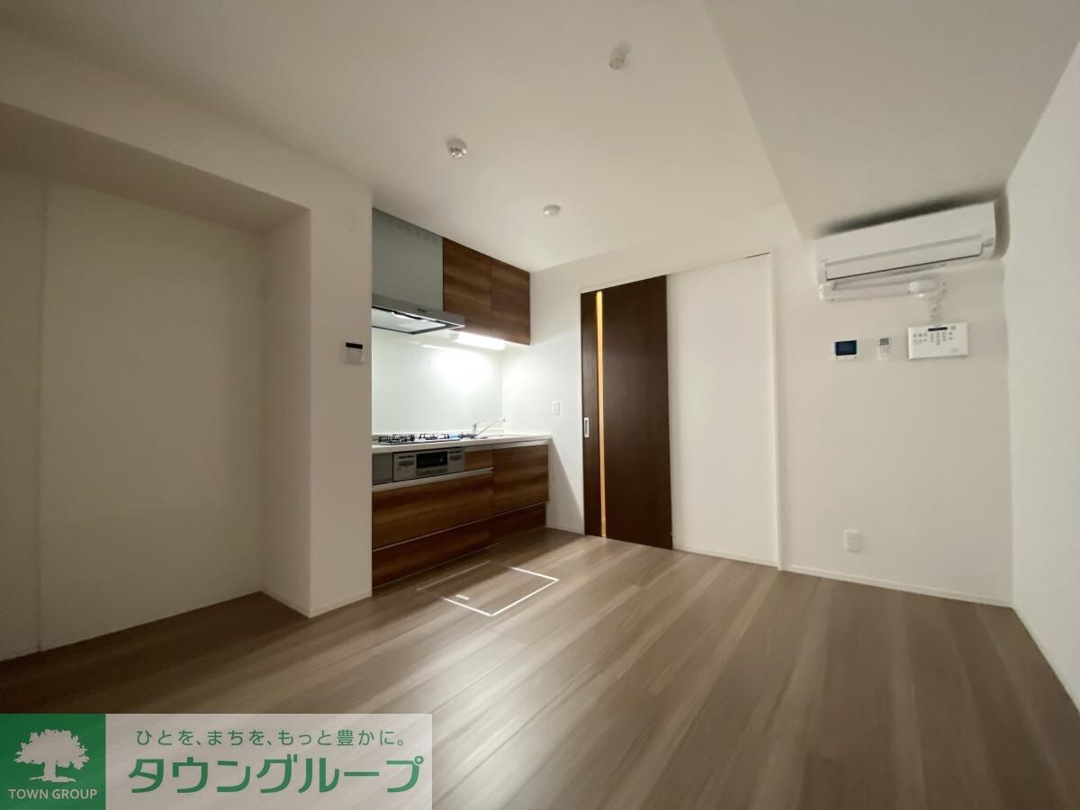 物件内観写真16　(リビング/居室)