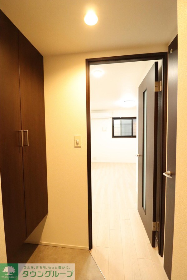 玄関(お部屋探しはタウンハウジングへ♪)