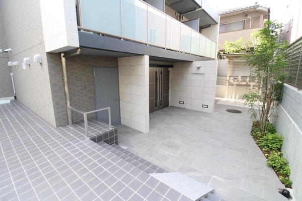 エントランス(エントランス)