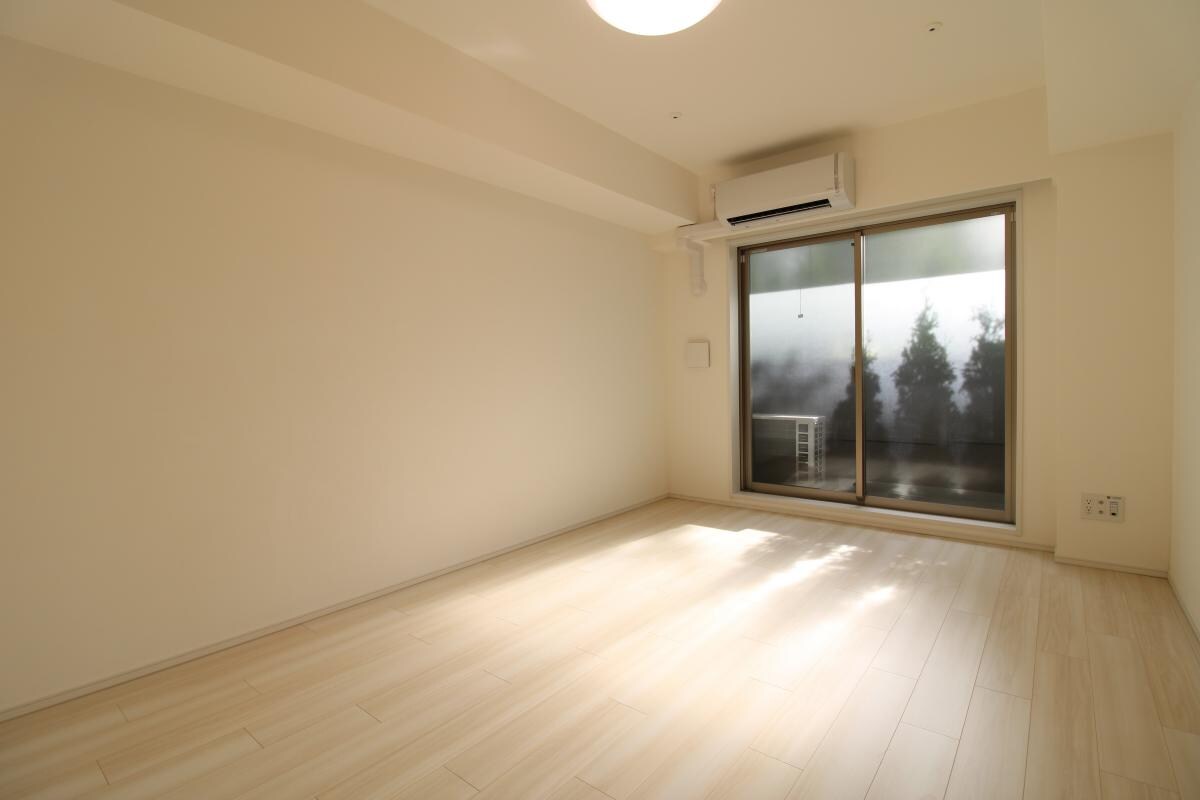 物件内観写真9　(リビング/居室)