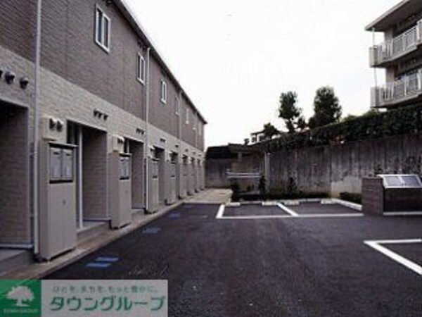 駐車場(設備・仕様は号室により異なる為、現況を優先致します。)