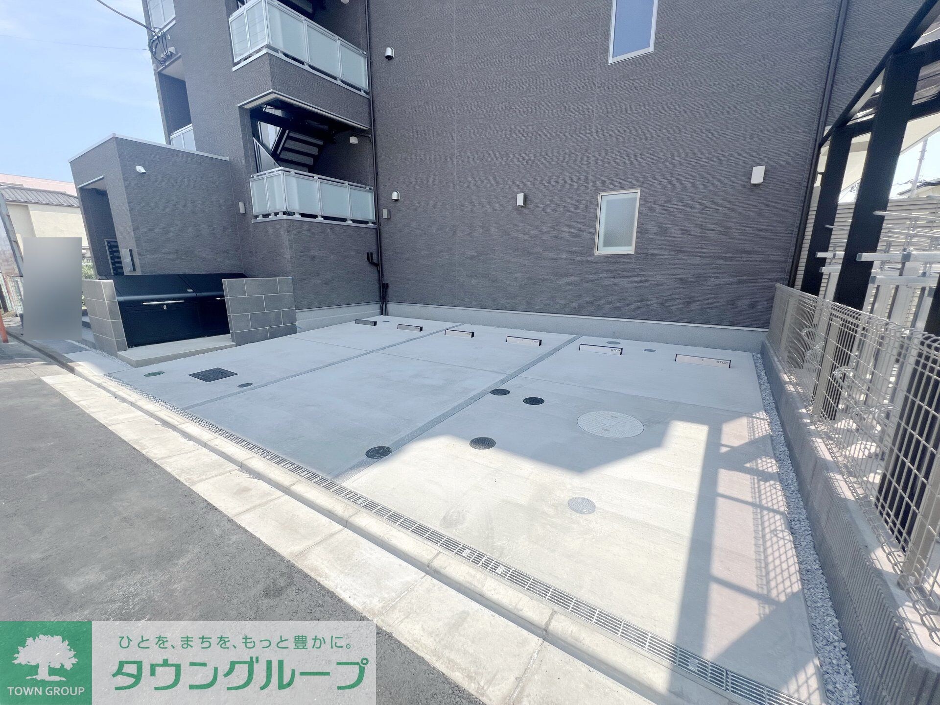 物件内観写真19　(駐車場)