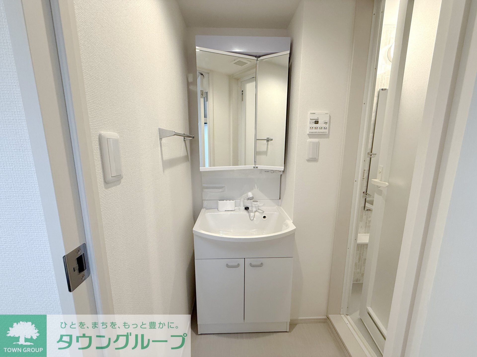 物件内観写真15　(洗面)