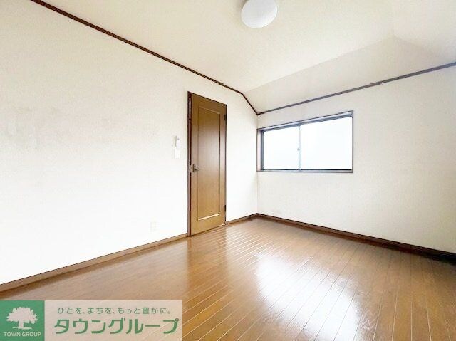 物件内観写真13　(リビング/居室)