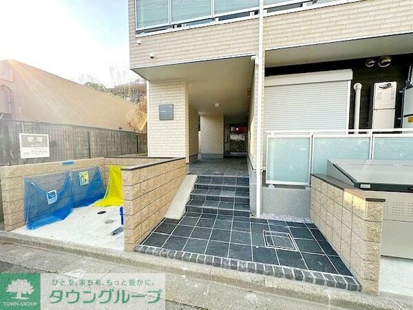 エントランス(★お部屋探しは、タウンハウジング多摩センター店へ★)
