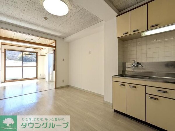 リビング・居室(★お部屋探しは株式会社タウンハウジング東京まで★)