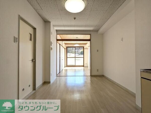 リビング・居室(★お部屋探しは株式会社タウンハウジング東京まで★)