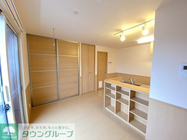 リビング・居室(★お部屋探しは株式会社タウンハウジング東京まで★)