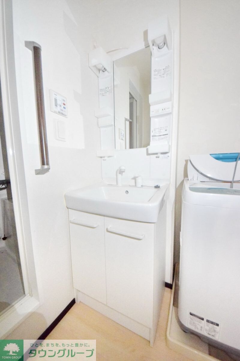 物件内観写真9　(洗面)