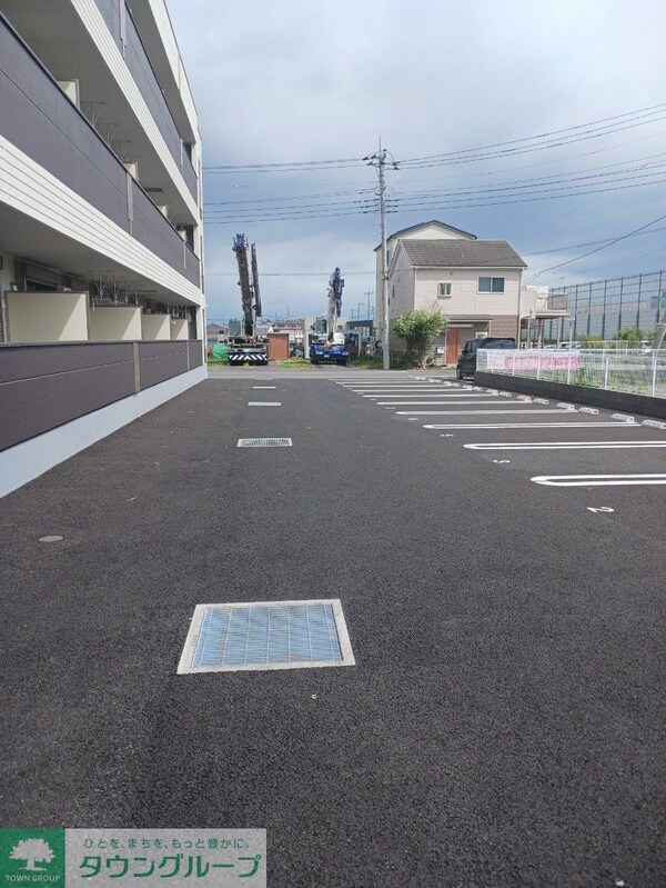 駐車場(駐車場)