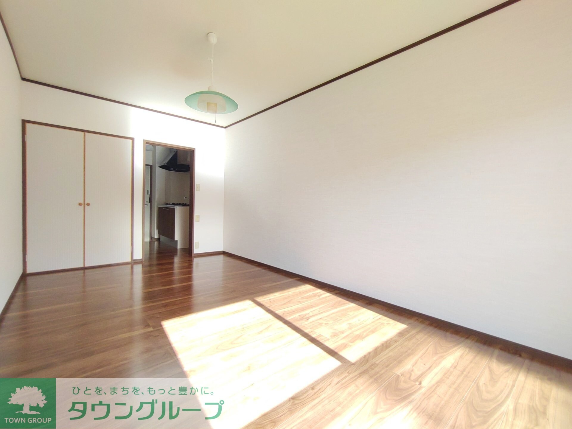 物件内観写真10　(リビング/居室)