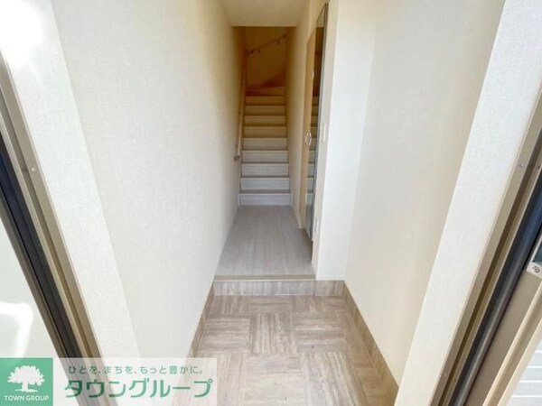 玄関(★お部屋探しは株式会社タウンハウジング東京まで★)