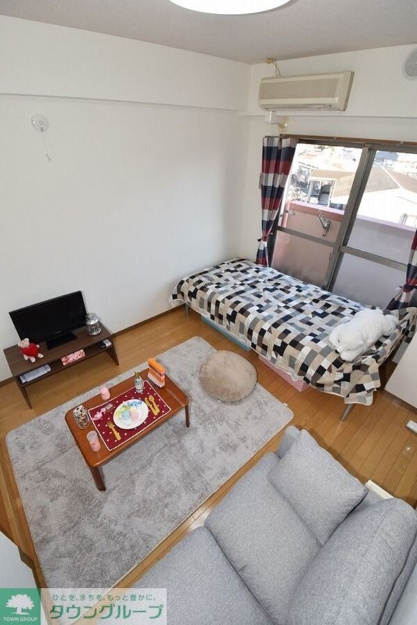 リビング・居室(＊家具はついておりません。)