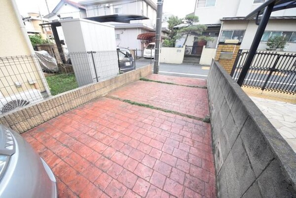 駐車場(駐車場)