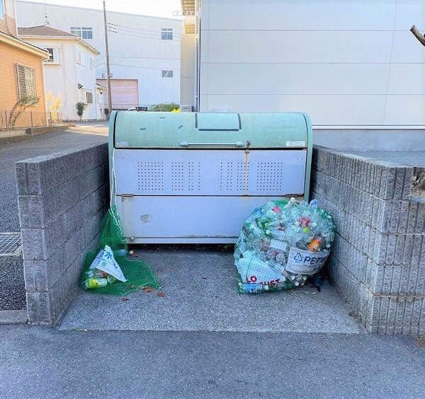 共有部分(ゴミ置き場)