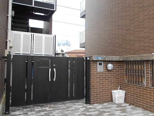 その他(オートロックゲート付き。)