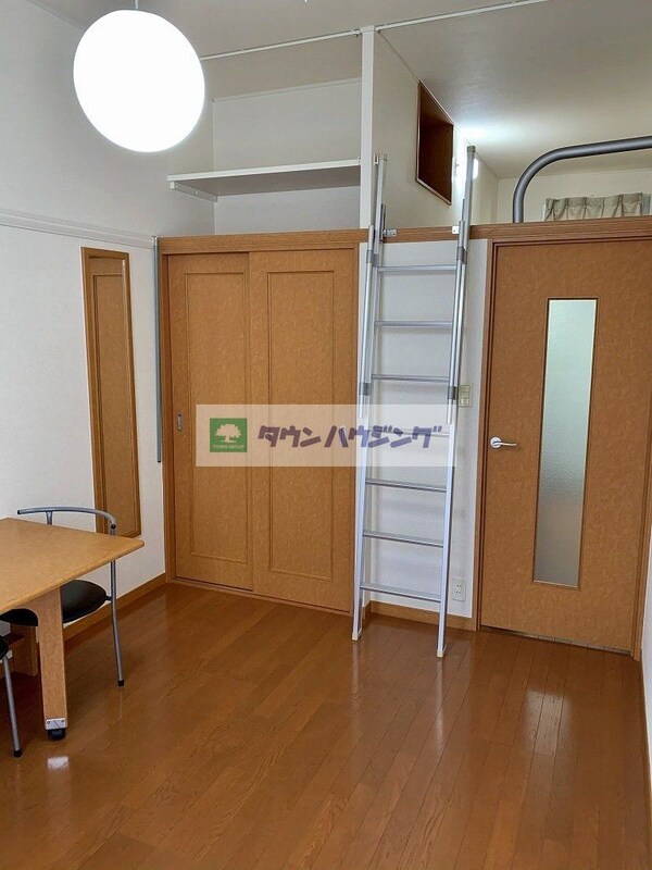 リビング・居室(同タイプの写真です。仕様が異なる場合があります。)