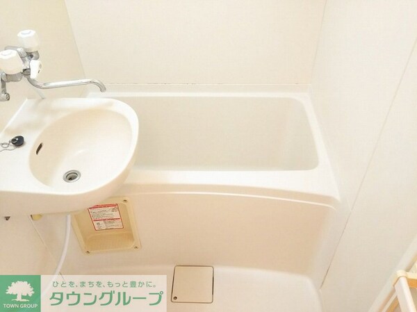 バス／シャワールーム等(バス・トイレ別です。仕様が異なる場合があります。)