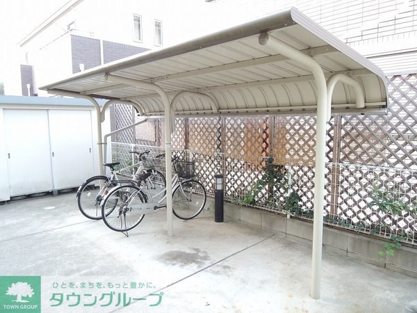 共有部分(屋根付き駐輪場)