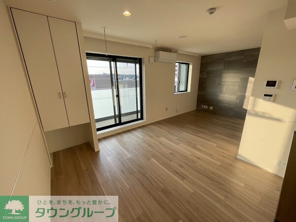 リビング・居室(※別号室参考写真です)