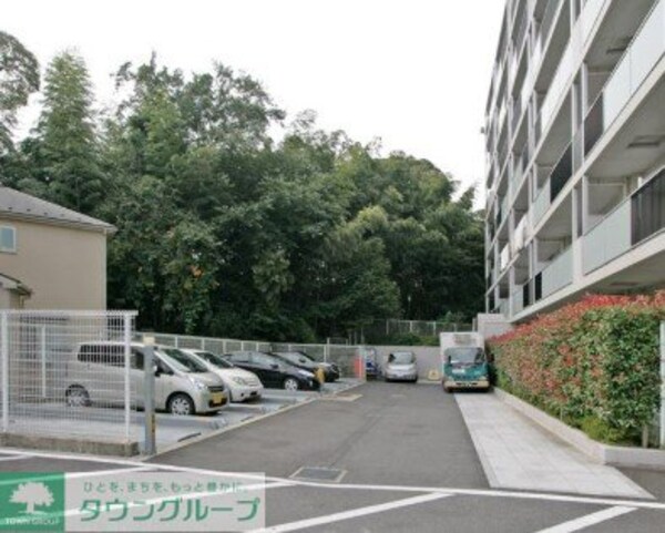 駐車場(駐車場)