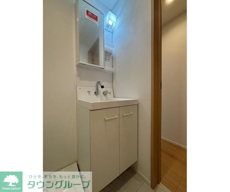 物件内観写真8　(洗面)